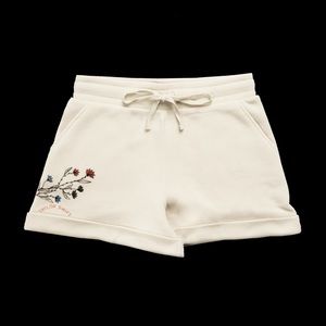 Taylor Swift Loving Him was Red Shorts